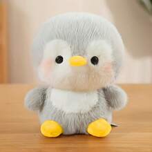 1个可爱动物毛绒玩具,柔软舒适,包含暹罗猫、松鼠、狐狸、兔子、鸭子、企鹅、浣熊和树懒等可爱动物。适合活动和派对装饰,温馨的家居装饰,也是生日、婚礼、毕业季、圣诞节等节日送给家人和朋友的完美可爱毛绒玩具礼物。 - 彩色 - 查看 8