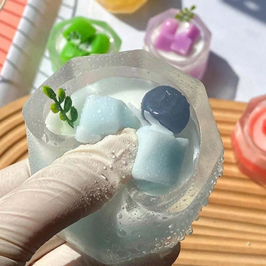 1个可爱草莓奶昔蛋糕饮料奶茶杯 5.5厘米 仿甜点湿杯 - 彩色 - 查看 1