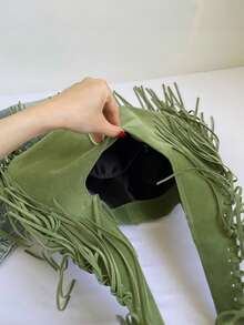 女士单肩托特包，复古休闲大容量腋下软皮流苏单肩包，