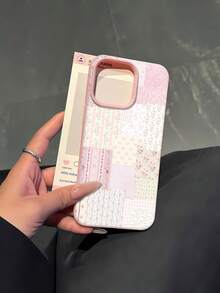 Floral Patchwork Mobile Phone Case, Designed With Delicate Flowers And Pastel Colors, Suitable For IPhone 16, 15, 14, 13, 12 And 11 Pro Models, Made Of TPU Material, And Provides Shockproof Protection. Perfect For Family, Friends, Children, Birthdays, Spring, Holidays, Boyfriends, Girlfriends, And Valentine's Day Gifts - 粉紅色44 - 查看 2