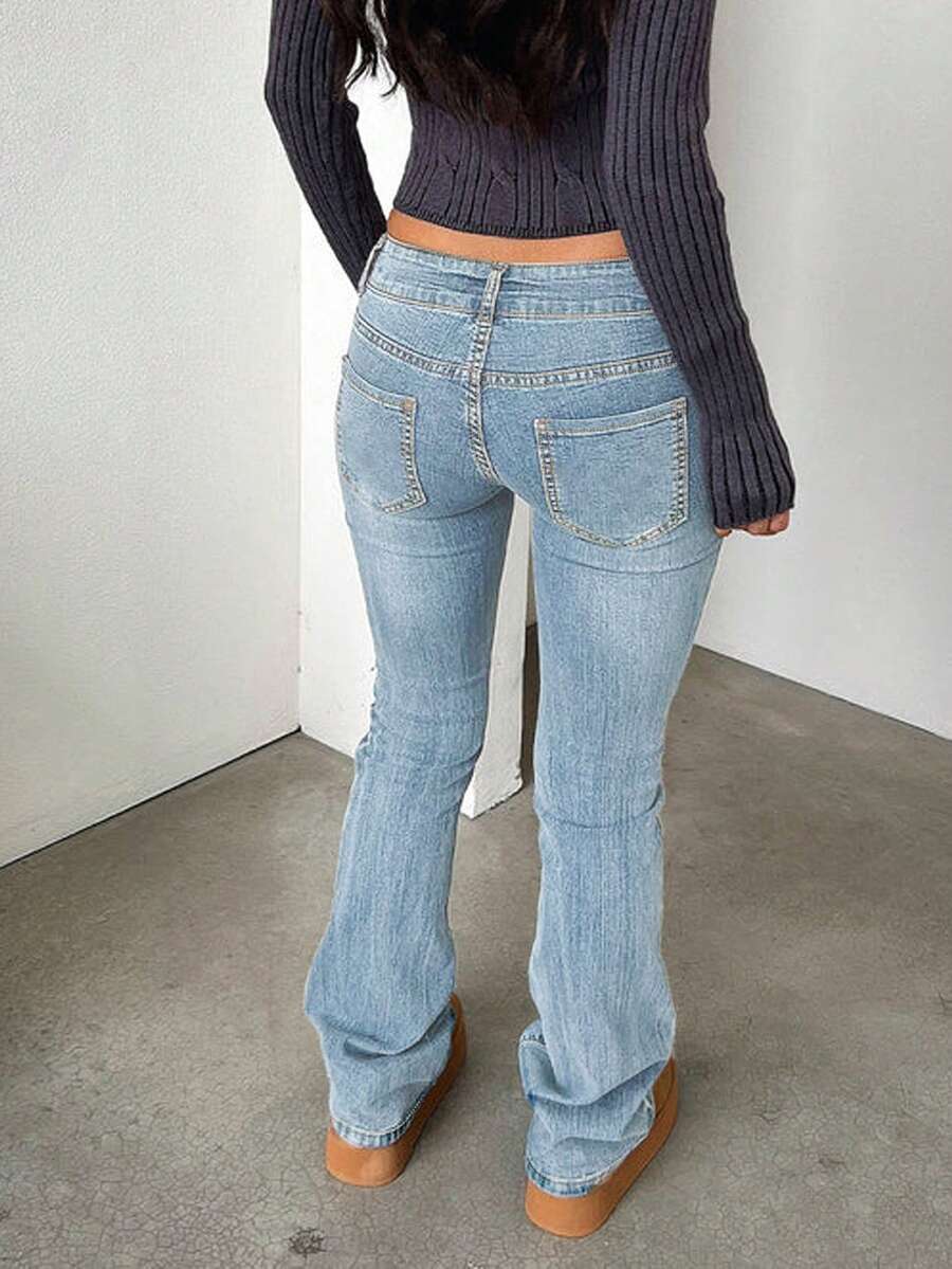 Hàng mới về: Quần jeans nữ ống loe cạp thấp hai nút kiểu Mỹ cơ bản, phù hợp cho mọi mùa. - Rửa nhẹ - Xem 1