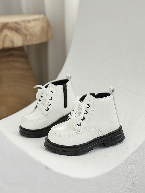 A Pair Of Children's Black Leather Boots, White Leather Boots, With Soft Leather Surface, Waterproof And Anti-Slip, Round-Headed Mid-Calf Boots, Suitable For Children's Outdoor Leisure, Festival Travel