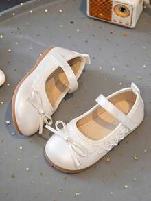 (Nuevo estilo de otoño) 1 par de zapatos de princesa dulce para niñas con decoración de lazo de encaje, suela antideslizante y punta redonda con hebilla, tacón plano, perfectos para niñas de las flores en bodas y fiestas de cumpleaños