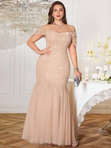 Plus Size Off-Shoulder Sequin Floral Lace Contrast Mesh Ruffle Mermaid Long Evening Gown, Suitable For Wedding Guest, Graduation, Holiday, Homecoming - Champagne - View 4