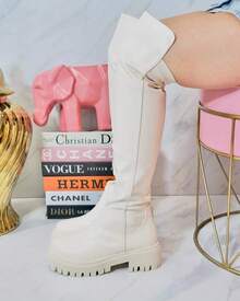 Botas altas para mujer, suela gruesa, punta redonda, sin agujetas, estilo urbano, ideales para otoño e invierno, uso diario - Blanco - Ver 2
