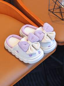 1 par de pantuflas de invierno con peluche para niños, pantuflas lindas y cálidas para niñas pequeñas, cómodas, impermeables y antideslizantes, con diseño de lazo delicado para pequeñas princesas - Morado - Ver 4