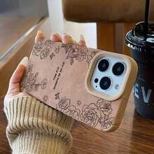 Esta funda de silicona suave es compatible con los modelos 16 Pro, 15, 14 Plus, 11 Pro, 13, 12, X, XS, XR y XS. Presenta un exclusivo diseño de lujo en piel marrón. Modelo TTXYP04SHHH. - Marrón - Ver 1
