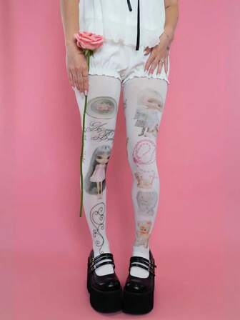 1 par de pantimedia con estampado de muñeca y mascota en estilo lolita, con atmósfera de cuento de hadas