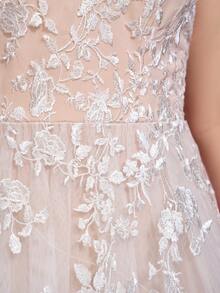 Mgiacy Plus Size Romantic Embroidered Mesh Maxi Wedding Dress