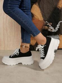 Zapatos planos de lona para mujer y estudiantes, primavera 2025, con suela gruesa y color de contraste, estilo casual y de campus, marca popular