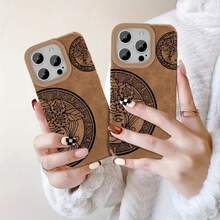 Funda para phone compatible con 16 Pro, 15/14 Plus. Diseño retro de piel sintética de oveja. Diseño artístico moderno en color marrón. Protección premium con acolchado suave, unisex. - Colores mixtos 1 - Ver 3