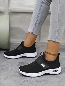 Zapatos deportivos casuales de moda para adolescentes, niños y niñas, nuevos lanzamientos para volver a la escuela, diseño de cadena deslizante, cómodos para uso en exteriores y calles