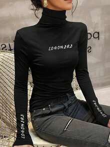 Große Größen Figurbetontes Rollkragen Basisschicht Top für Damen, neues Frühjahr-Herbst Design mit Stickerei, langärmliges schwarzes Unterhemd