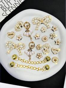 20 piezas Accesorios desmontables DIY de oso de strass, lazo, flor de nieve navideña para decorar zapatos, regalo perfecto para las fiestas - Dorado - Ver 4