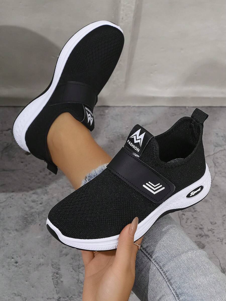 Zapatos deportivos casuales de moda para adolescentes, niños y niñas, nuevos lanzamientos para volver a la escuela, diseño de cadena deslizante, cómodos para uso en exteriores y calles