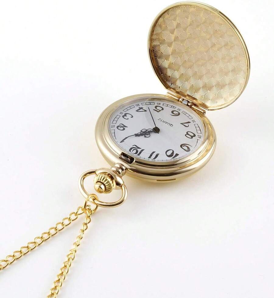 Smooth Vintage Pocket Watch With Chain (Gold)
