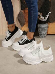 Zapatos planos de lona para mujer y estudiantes, primavera 2025, con suela gruesa y color de contraste, estilo casual y de campus, marca popular