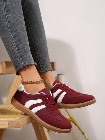 Fall/Winter Women's Brown Shoes, Solid Color British Style Lace-Up Leather Sneakers, Buckle Decor Design, Round Toe Low-Top Flat Skateboard Shoes, Fashion Breathable Non-Slip Student Shoes