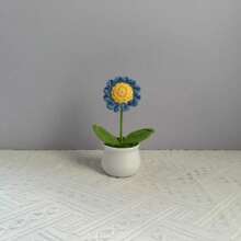 1pc Handmade Crocheted Potted Plant, Tulip/Sunflower/Heart Shaped Flower Desktop Decor, Knit Rose Flower, Forget-Me-Not Potted Plant Gift, Artificial Flowers Desktop Ornament, Party Favor