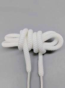 1 paire de lacets plats tissés en polyester, lacets de basket plats colorés blancs, plusieurs couleurs disponibles pour les couples, rouge et bleu