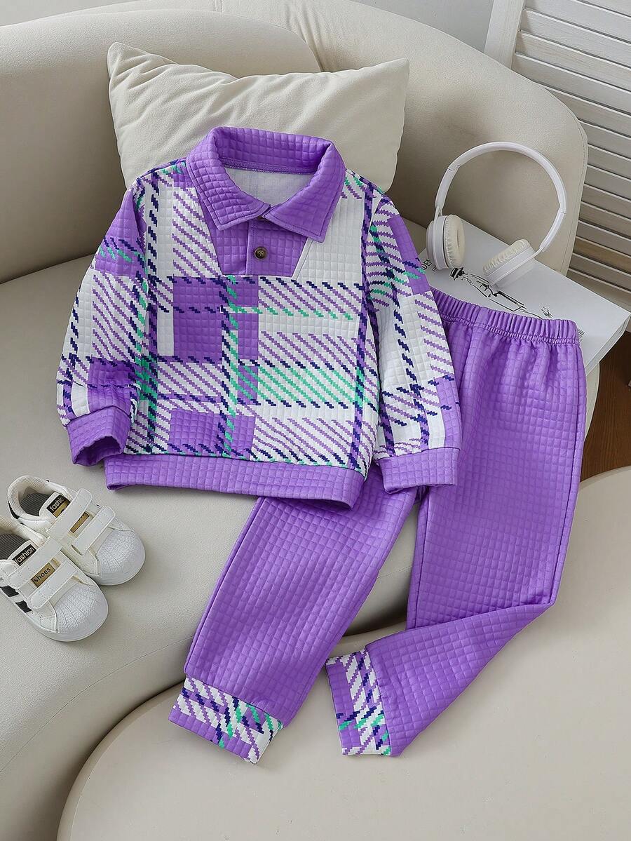 Set polo di moda da ragazzo dallo stile fresco, camicia polo a maniche lunghe a quadri viola versatile + pantaloni jogging con patch a quadri colorati, adatti per casual, sport, all'aperto, moda quotidiana, primavera/autunno