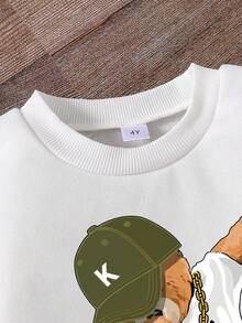 小男孩熊印花圆领长袖上衣和纯色长裤套装