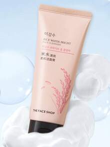 The Face Shop 150克/5盎司 亮白牛奶洁面乳，温和，泡沫丰富，大容量，超值装，强效清洁，深层清洁，清新柔滑，清爽洁净，保湿舒适，适合所有肤质，韩国化妆品