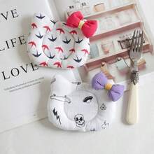 1 pièce Tapis de tasse en tissu imprimé avec chat mignon de dessin animé, dessous de verre isolant thermique, tapis de tasse à thé, set de table, idéal pour la décoration de table et la protection des tasses, convient pour la cuisine et la décoration de la maison, parfait pour les fêtes, la cuisine, la salle à manger, la décoration, les arrière-plans photographiques et la décoration de table - Multicolore - Voir 12