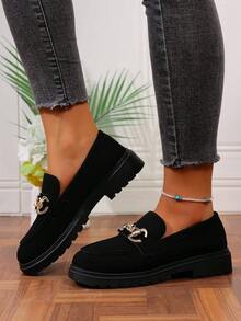 Damen Lässig Rundkopf Loafer, modisch mit Ketten-Dekor und abgenutzter Optik, rutschfeste Gummisohle, Slip-On Collegestadt/Landstil Schuhe, bequem für alle Jahreszeiten, Stofffutter