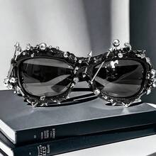 1 Pc Personalized Rivet  Fashionable  Dark Punk Style - màu đen - Xem 2