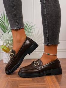 Damen Lässig Rundkopf Loafer, modisch mit Ketten-Dekor und abgenutzter Optik, rutschfeste Gummisohle, Slip-On Collegestadt/Landstil Schuhe, bequem für alle Jahreszeiten, Stofffutter