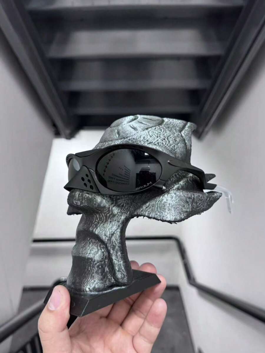 Pin-On Sunglasses With Removable Nosepiece, UVA 400 Protection, Water Resistant - màu đen - Xem 1