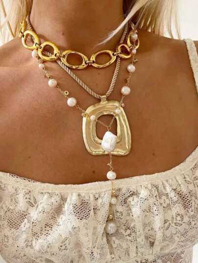 1 pezzo Collana con pendente quadrato asimmetrico cavo di colore oro opaco, stile chunky, adatta per uso quotidiano delle donne