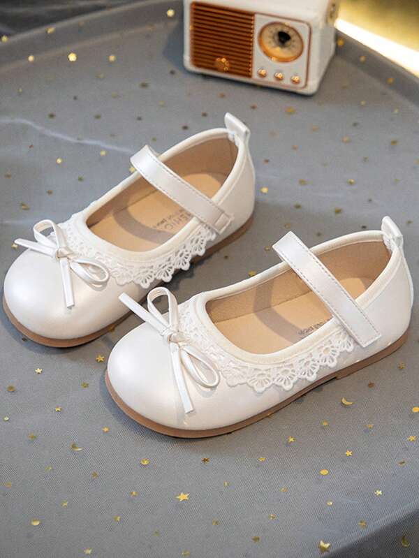 (Nuevo estilo de otoño) 1 par de zapatos de princesa dulce para niñas con decoración de lazo de encaje, suela antideslizante y punta redonda con hebilla, tacón plano, perfectos para niñas de las flores en bodas y fiestas de cumpleaños
