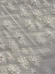 1 件 5D 指甲贴梦幻蓝紫珍珠蝴蝶和玫瑰花朵蝴蝶结指甲贴贝壳灯设计粘性贴纸美甲装饰花朵指甲贴 5D 浮雕百合花指甲贴纸芙蓉自粘花卉指甲贴花金花指甲饰度假指甲设计 - 彩色 - 查看 2