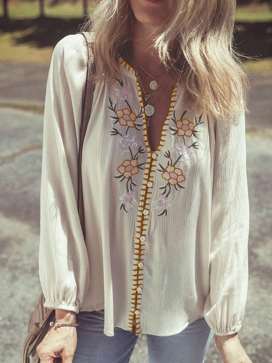 Acelitt 米色花卉刺绣泡泡袖宽松长袖衬衫，休闲优雅 - 米色 - 查看 1