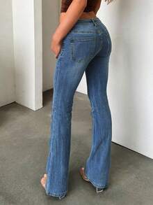 Women's Casual Light Wash Denim Straight Leg Jeans With Pockets And Button Zipper Closure, Slight Stretch, Comfortable And For All Seasons - Blue - View 3