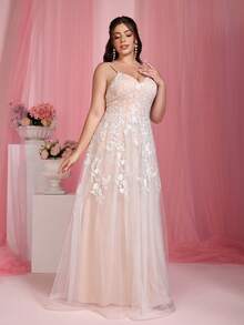 Mgiacy Plus Size Romantic Embroidered Mesh Maxi Wedding Dress