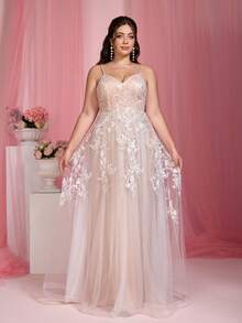 Mgiacy Plus Size Romantic Embroidered Mesh Maxi Wedding Dress