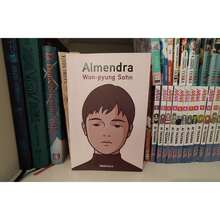 Almond / Won-Pyung Sohn - Single Book - View 3