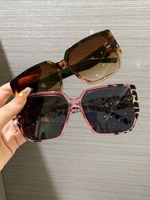 متعدد الألوان