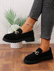 Damen Lässig Rundkopf Loafer, modisch mit Ketten-Dekor und abgenutzter Optik, rutschfeste Gummisohle, Slip-On Collegestadt/Landstil Schuhe, bequem für alle Jahreszeiten, Stofffutter