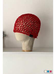 1 件带亮片字母的黑色标签。手工钩编镂空亮片便帽，时尚复古百搭轻便透气针织帽，适合春夏季节 - 針織帽 - 查看 21