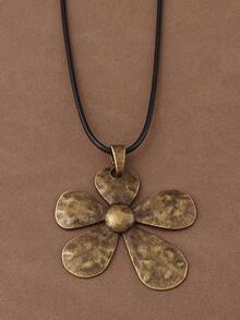 1 Piece Large Hammered Flower Pendant Wax Rope Necklace, Big Flower Charm Pendants Necklaces Suitable For Women's Daily Wear 28" Long - Multicolor - View 7