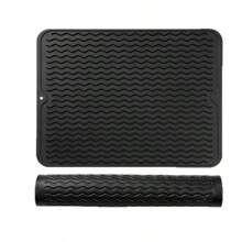 1 قطعة حصيرة سيليكون مانعة للانزلاق لتجفيف الأطباق، حصيرة مطبخ مقاومة للحرارة 16 بوصة * 12 بوصة ~ (30 * 40 سم) مناسبة لأسطح المطبخ أو المغاسل أو بطانات الثلاجة أو الأدراج، قابلة للغسل بسهولة