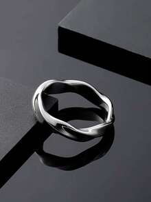 Fashionable Minimalist Mobius Ring Copper Ring For Men, Suitable For Stylish Matching - Silver - View 1