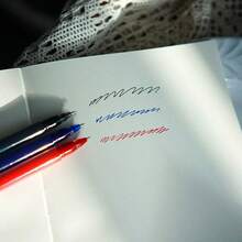 6pcs Ultra-Smooth Large Capacity Gel Pens - Black, Red, Blue Ink, 0.5mm ST Tip, Carbon Ballpoint Pens, Smooth Writing, Quick Drying, Anti-Clogging, Writing Length Approx. 2100m, Suitable For Diary, Office And School - DM - View 7
