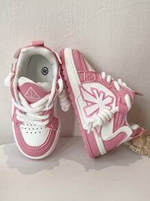 1 Paio di scarpe sportive casual e alla moda per bambini, tomaia in pelle sintetica con patchwork, morbide, confortevoli, leggere, chiusura a scivolo facile, adatte per interni, esterni, gioco, sport e altre occasioni