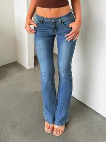 Women's Casual Light Wash Denim Straight Leg Jeans With Pockets And Button Zipper Closure, Slight Stretch, Comfortable And For All Seasons - Blue - View 4