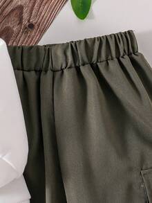 小男孩熊印花圆领长袖上衣和纯色长裤套装